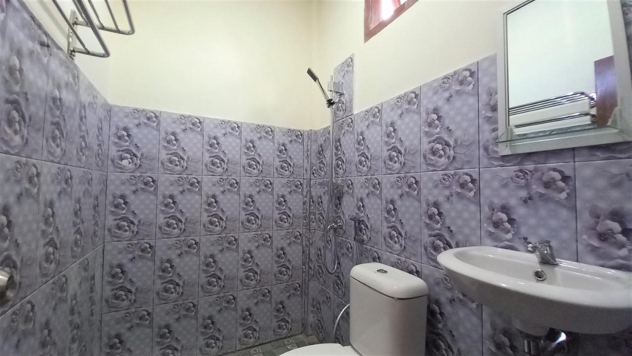 Benedict Guesthouse By Mori Hospitality Labuan Bajo Ngoại thất bức ảnh