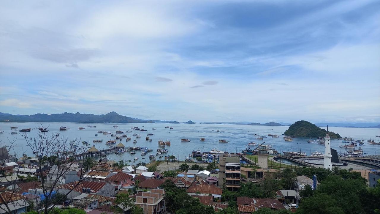 Benedict Guesthouse By Mori Hospitality Labuan Bajo Ngoại thất bức ảnh